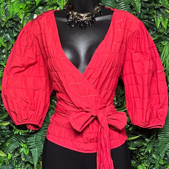 H&M Top Women Size 10 Red Textured Wrap Tie Front Puff Sleeve Blouse 3431 - Picture 2 of 8